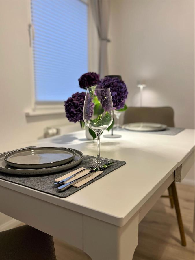 לנדאו אין דר פאלץ Winetime - Modern - Luxurioes - Direkt Im Zentrum - Stadtmitte מראה חיצוני תמונה