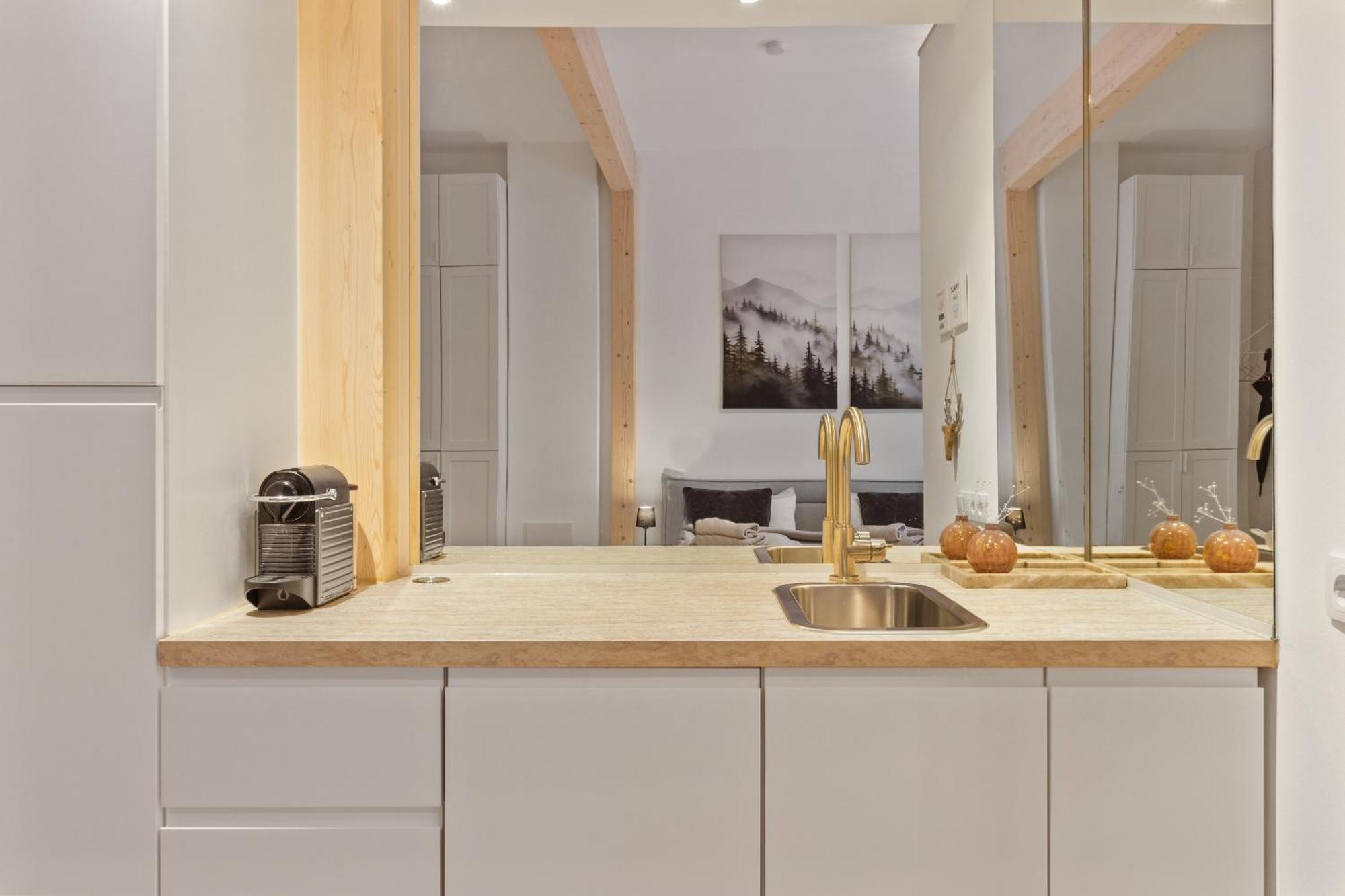 לנדאו אין דר פאלץ Winetime - Modern - Luxurioes - Direkt Im Zentrum - Stadtmitte מראה חיצוני תמונה