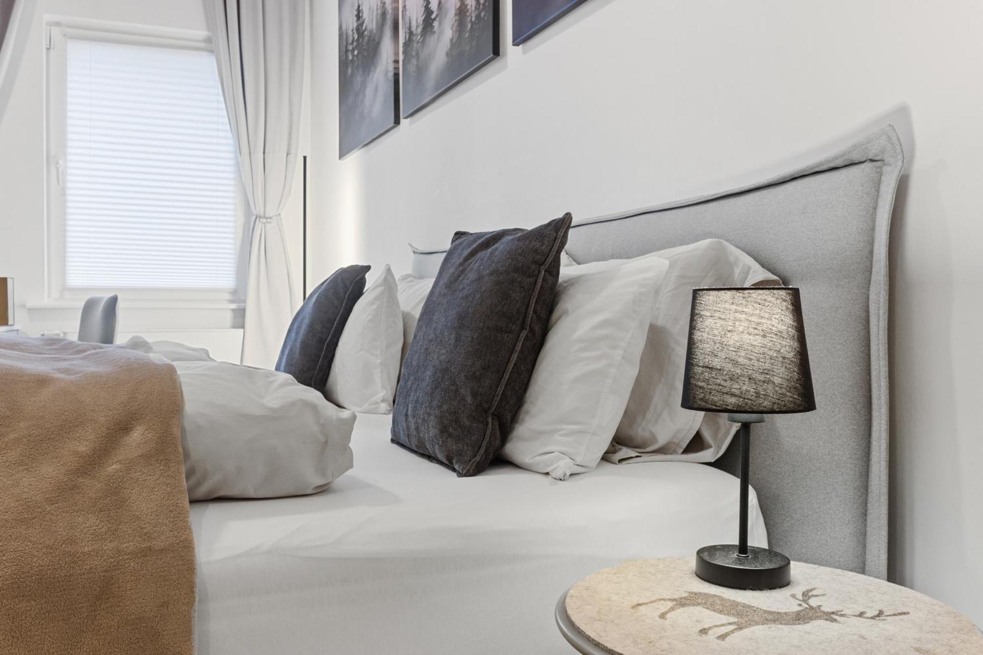 לנדאו אין דר פאלץ Winetime - Modern - Luxurioes - Direkt Im Zentrum - Stadtmitte מראה חיצוני תמונה